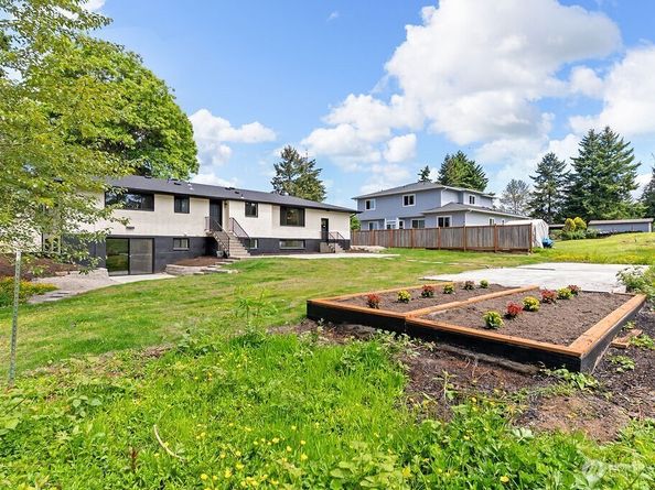 11433 SE 244th Street, Kent WA 98030