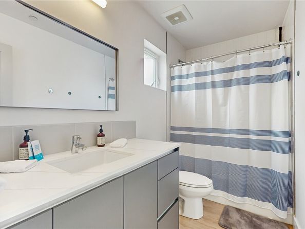 444 13th Avenue, Seattle WA 98122