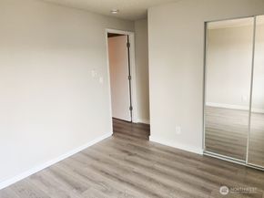 2611 NE 4th Street 234, Renton WA 98056