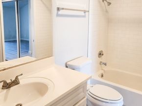 2611 NE 4th Street 234, Renton WA 98056