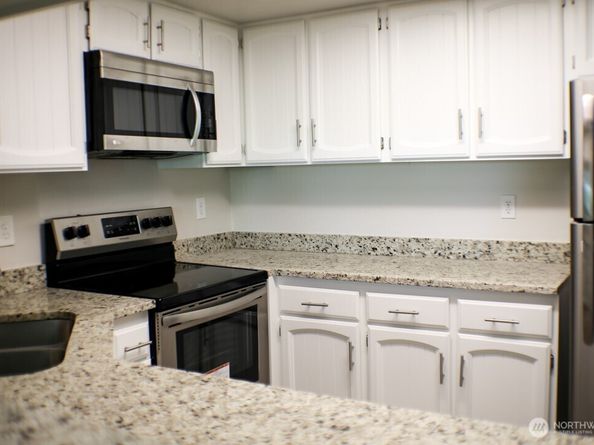 2611 NE 4th Street 234, Renton WA 98056