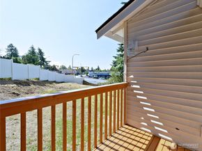 2409 NE 11th Court, Renton WA 98056