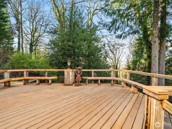 5325 145th Place SE, Bellevue WA 98006