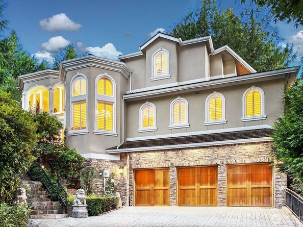 5325 145th Place SE, Bellevue WA 98006
