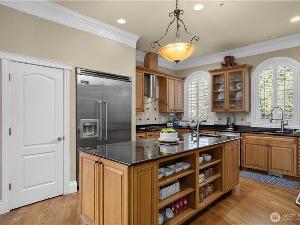 5325 145th Place SE, Bellevue WA 98006