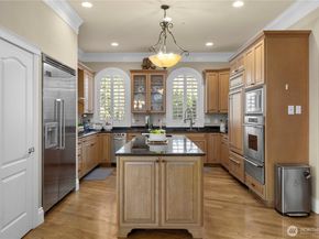 5325 145th Place SE, Bellevue WA 98006