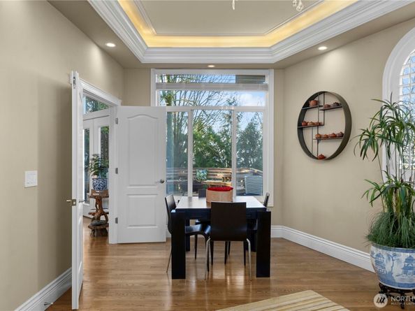 5325 145th Place SE, Bellevue WA 98006