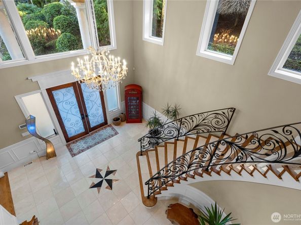 5325 145th Place SE, Bellevue WA 98006