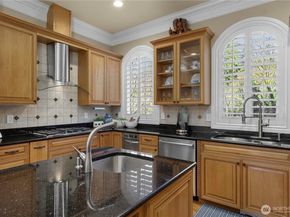 5325 145th Place SE, Bellevue WA 98006