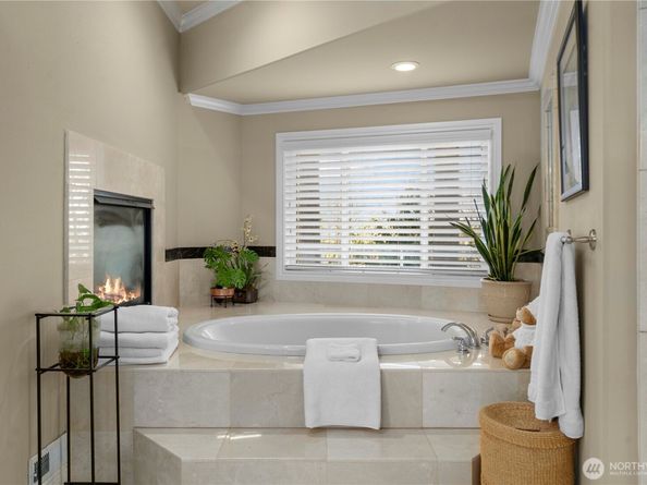 5325 145th Place SE, Bellevue WA 98006