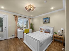 5325 145th Place SE, Bellevue WA 98006