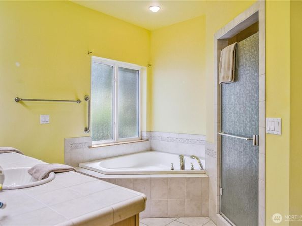 8151 E Seaview Drive, Port Orchard WA 98366