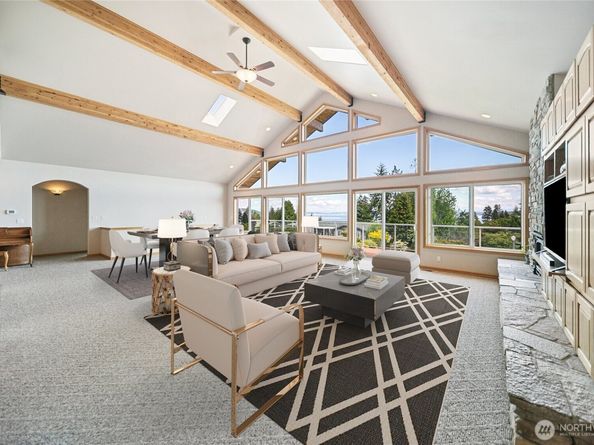 8151 E Seaview Drive, Port Orchard WA 98366