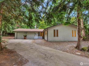 19029 56th Lane NE, Kenmore WA 98028