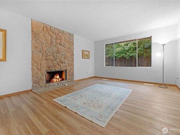 19029 56th Lane NE, Kenmore WA 98028