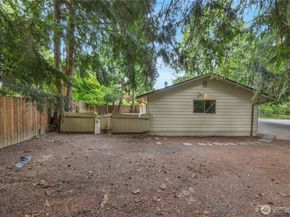 19029 56th Lane NE, Kenmore WA 98028