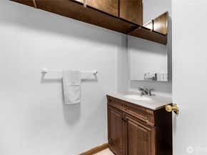 19029 56th Lane NE, Kenmore WA 98028