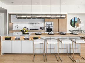 838 Avenue Square NE 2602, Bellevue WA 98004