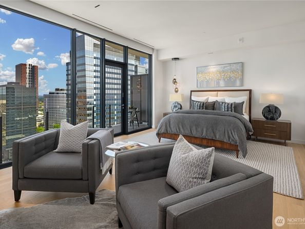 838 Avenue Square NE 2602, Bellevue WA 98004