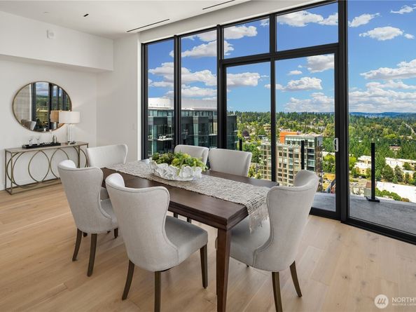 838 Avenue Square NE 2602, Bellevue WA 98004