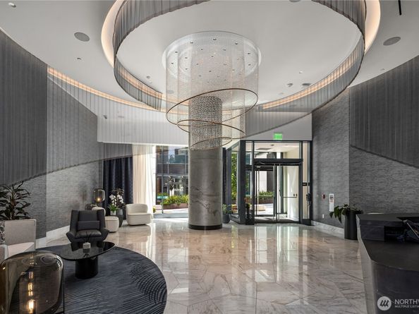 838 Avenue Square NE 2602, Bellevue WA 98004
