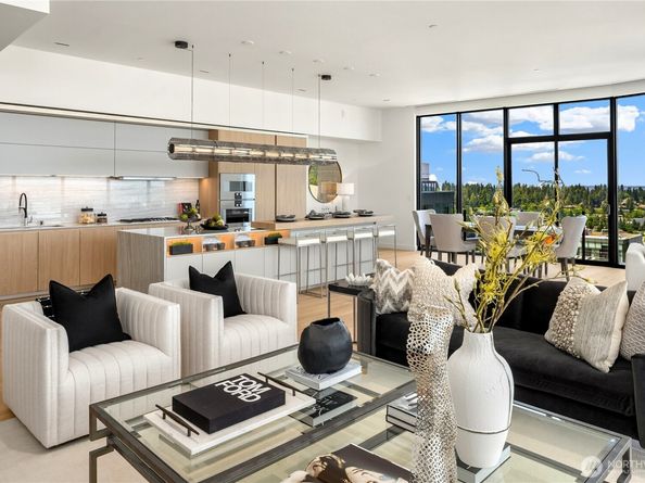 838 Avenue Square NE 2602, Bellevue WA 98004