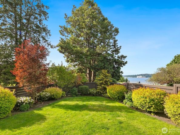 1311 Palm Ave SW, Seattle WA 98116