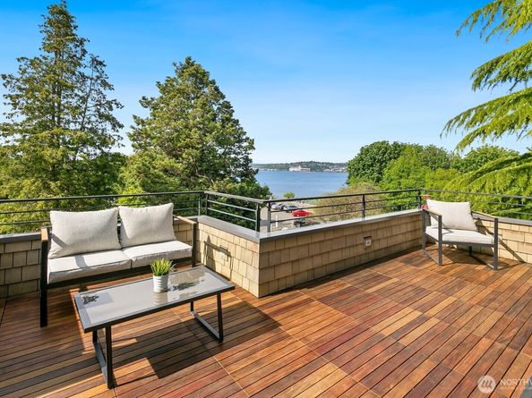 1311 Palm Ave SW, Seattle WA 98116
