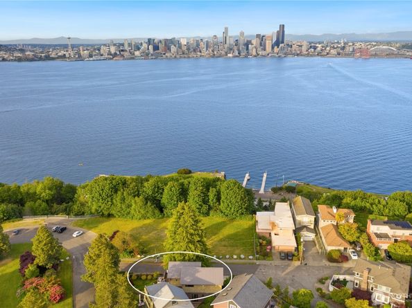 1311 Palm Ave SW, Seattle WA 98116