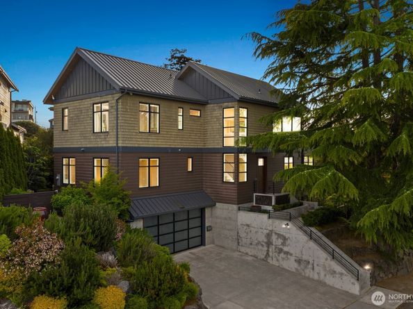 1311 Palm Ave SW, Seattle WA 98116