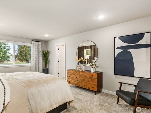 2086 NE Norseman Way, Poulsbo WA 98370
