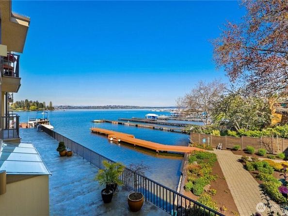 4561 Lake Washington Boulevard NE 203, Kirkland WA 98033