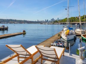 1101 N Northlake Way 41, Seattle WA 98103