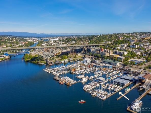 1101 N Northlake Way 41, Seattle WA 98103