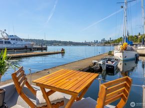 1101 N Northlake Way 41, Seattle WA 98103
