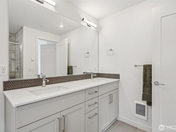8638 39th Avenue S, Seattle WA 98118