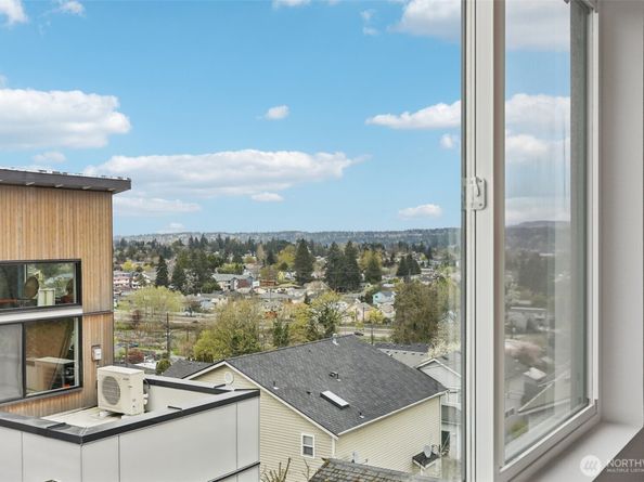 8638 39th Avenue S, Seattle WA 98118