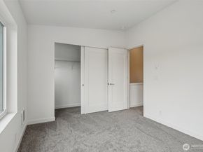 8638 39th Avenue S, Seattle WA 98118