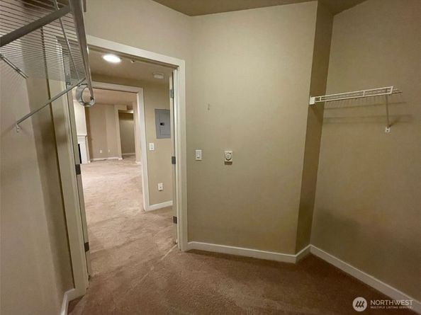 925 110th Avenue NE 307, Bellevue WA 98004
