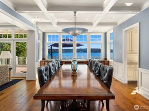 8233 W Mercer Way, Mercer Island WA 98040