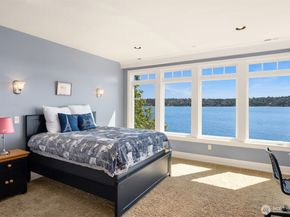 8233 W Mercer Way, Mercer Island WA 98040