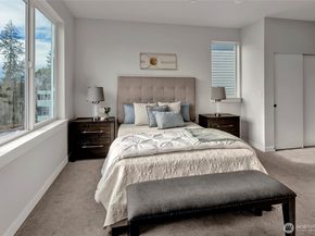 8904 NE 173rd Place A, Bothell WA 98011