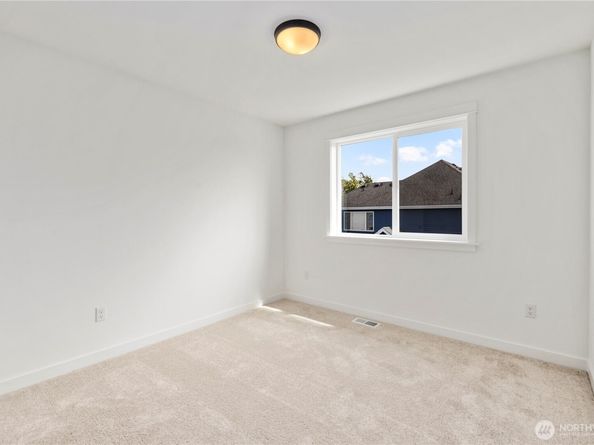 4132 220th Place SE, Bothell WA 98021