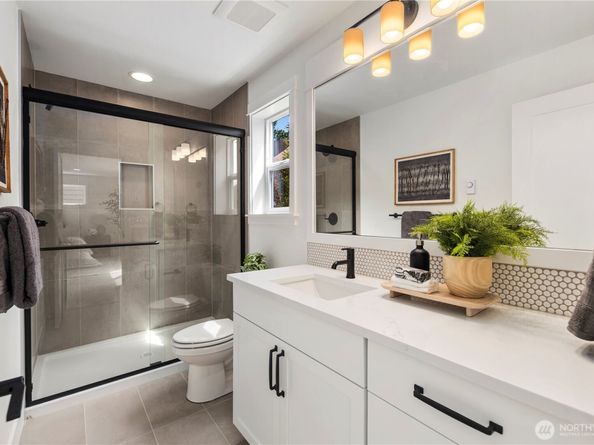 4132 220th Place SE, Bothell WA 98021