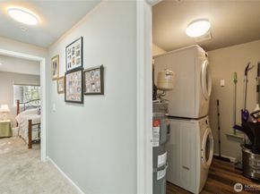 23321 Cedar Way J204, Mountlake Terrace WA 98043