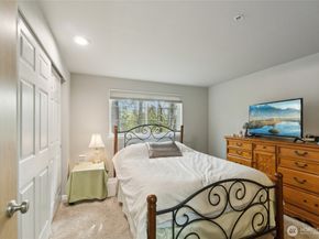 23321 Cedar Way J204, Mountlake Terrace WA 98043