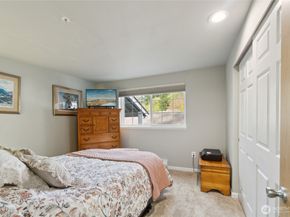 23321 Cedar Way J204, Mountlake Terrace WA 98043
