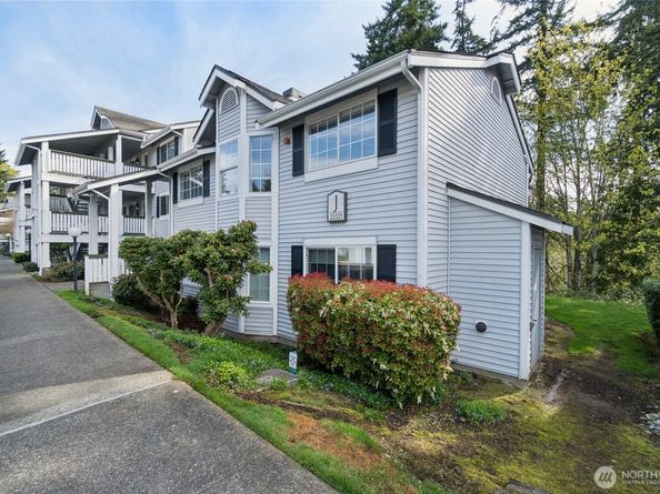 23321 Cedar Way J204, Mountlake Terrace WA 98043