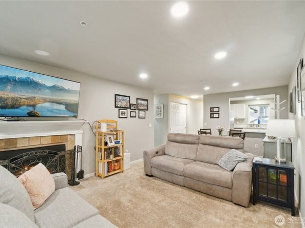 23321 Cedar Way J204, Mountlake Terrace WA 98043