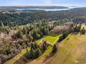 12504 SW 232nd Street, Vashon WA 98070
